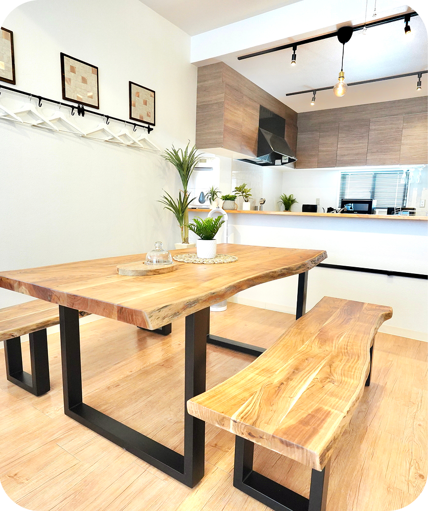 ダイニングを見る